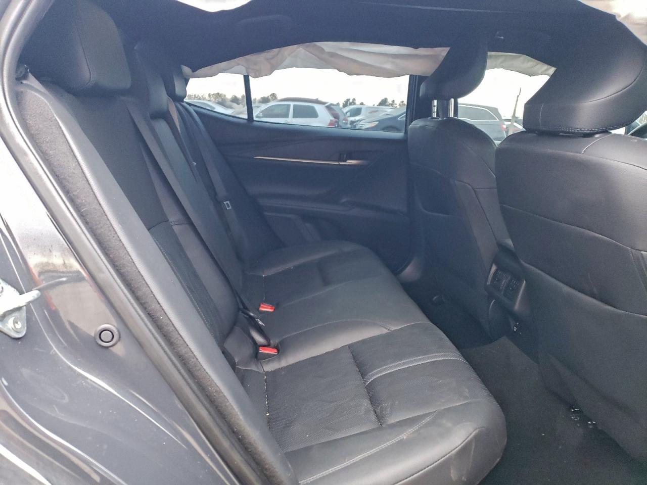 2025 TOYOTA CAMRY XSE photo 10