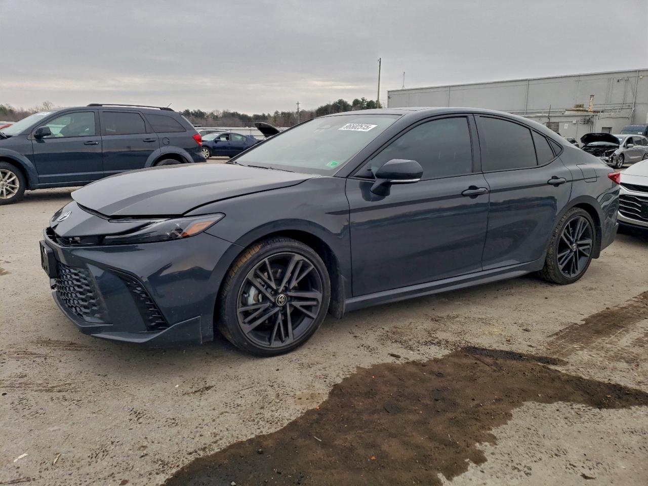 2025 TOYOTA CAMRY