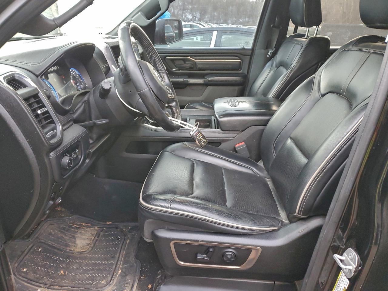 2019 RAM 1500 LIMITED photo 7