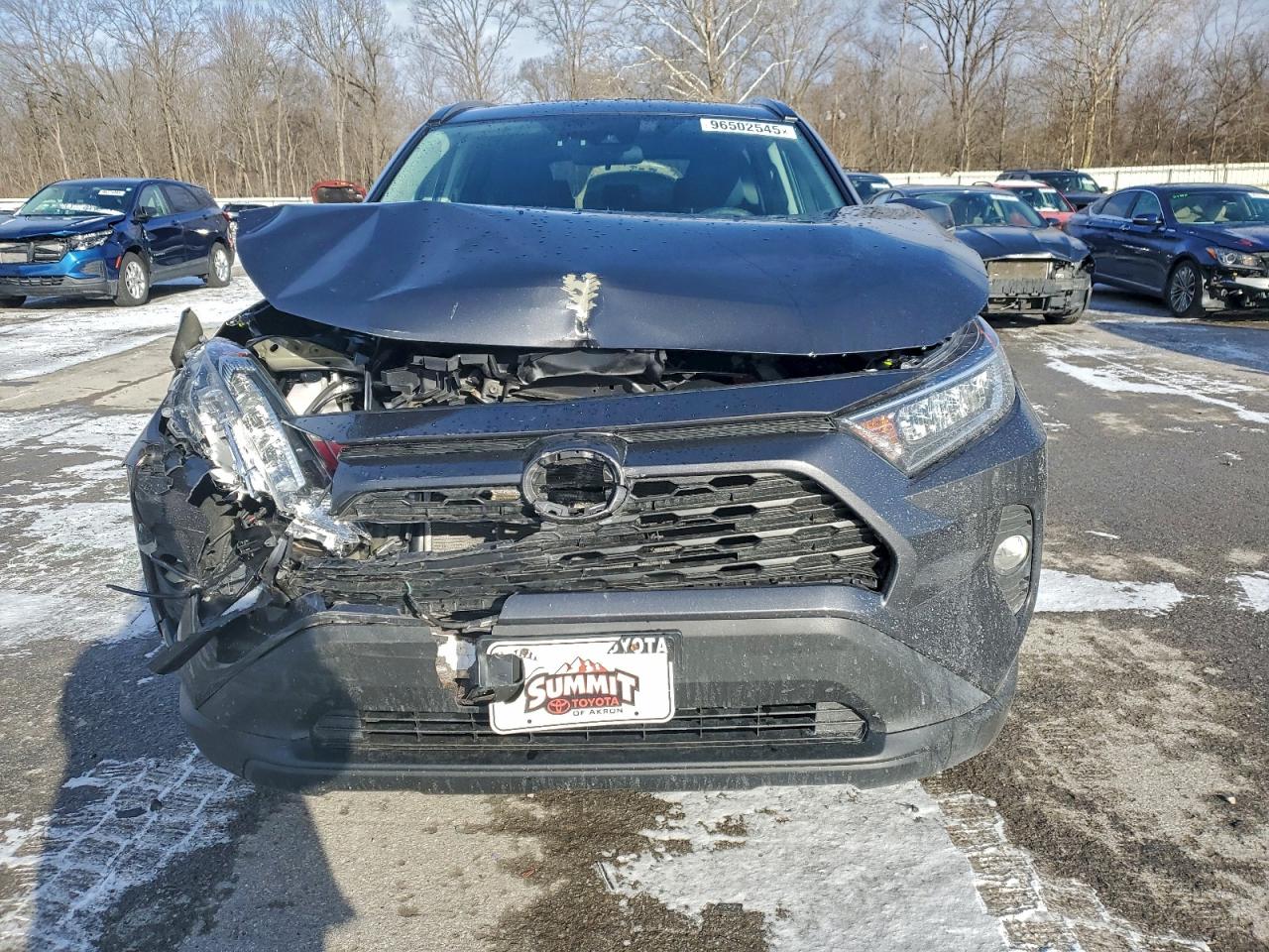 2019 TOYOTA RAV4 XLE photo 5
