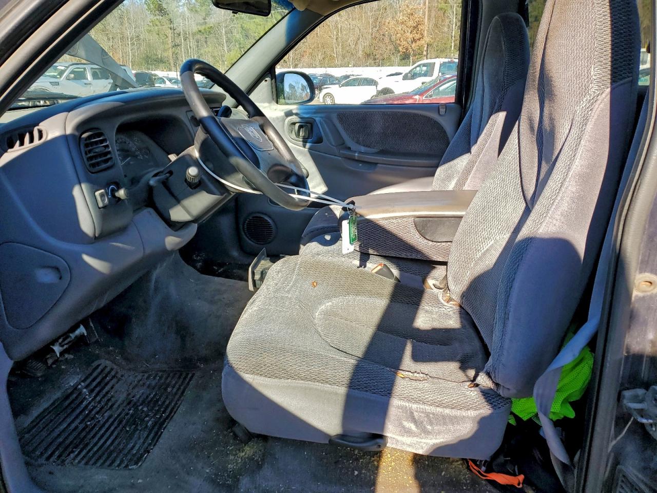 1998 DODGE DAKOTA photo 7