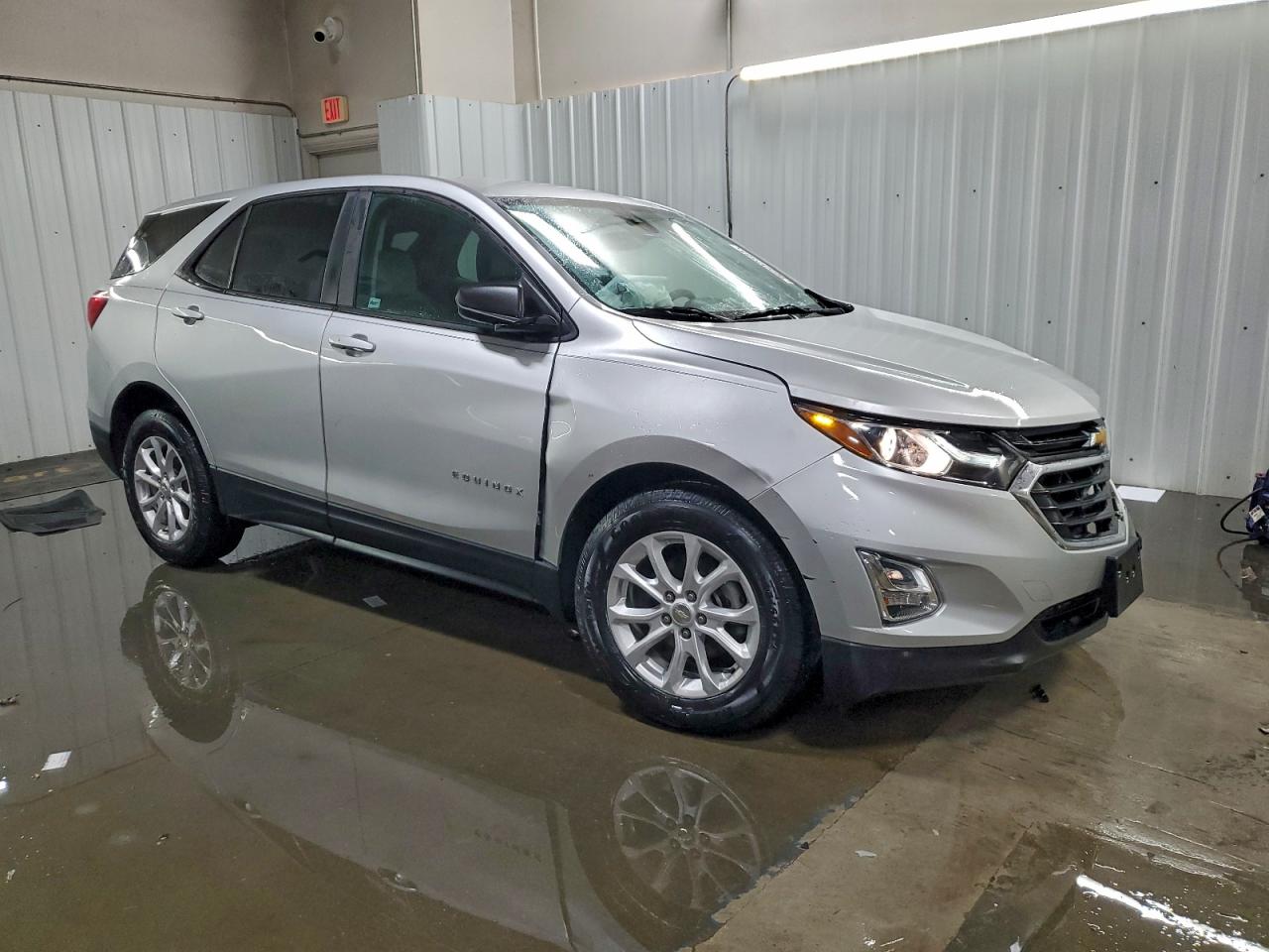 2020 CHEVROLET EQUINOX LS photo 4