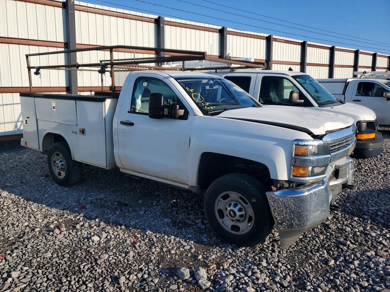 2018 CHEVROLET SILVERADO C2500 HEAVY DUTY photo 4