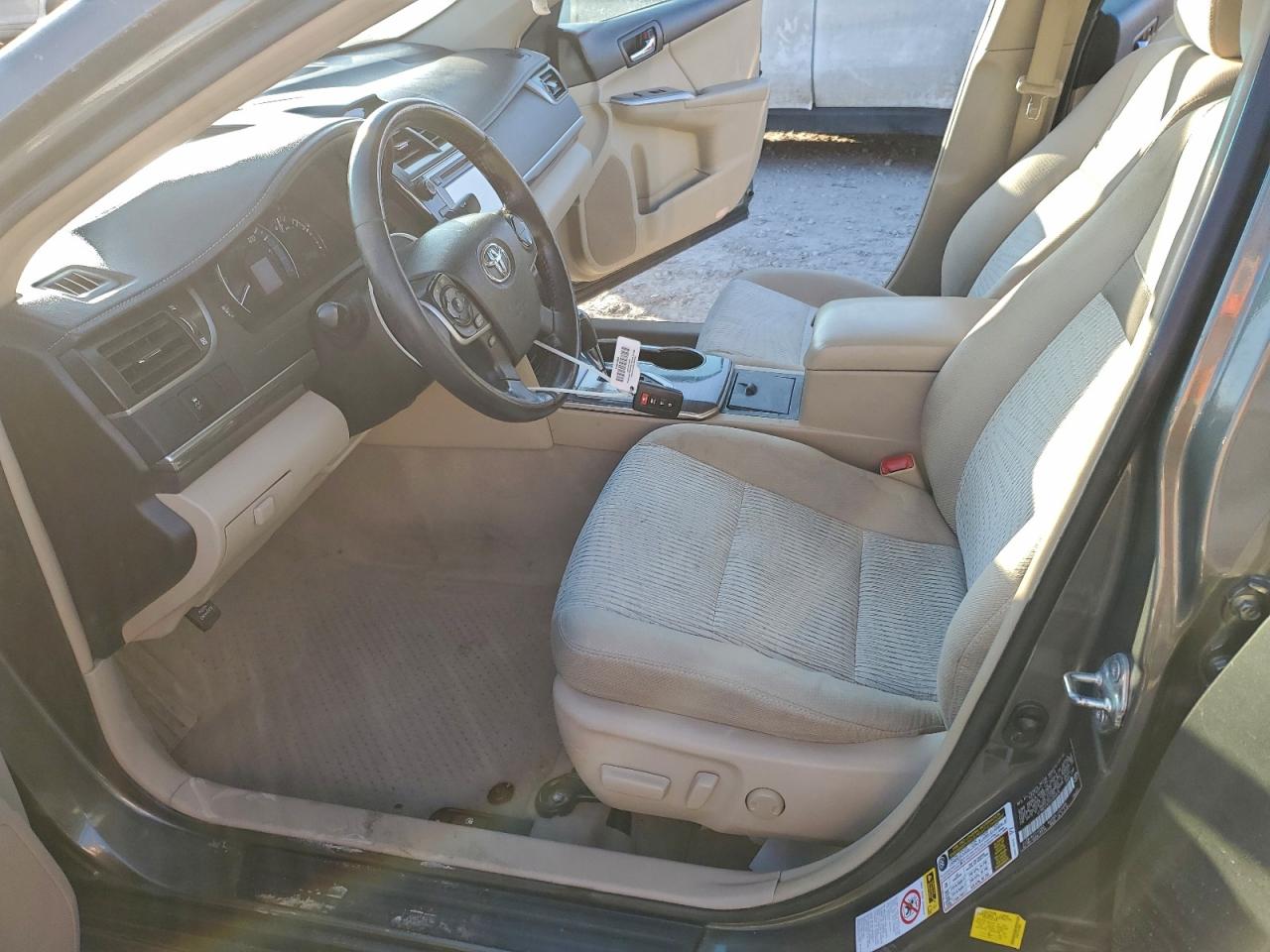 2014 TOYOTA CAMRY HYBRID photo 13