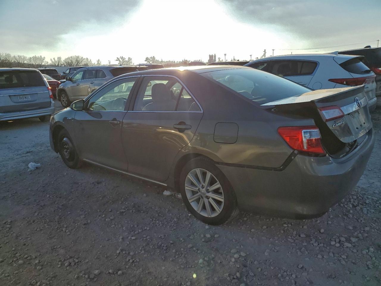 2014 TOYOTA CAMRY HYBRID photo 3