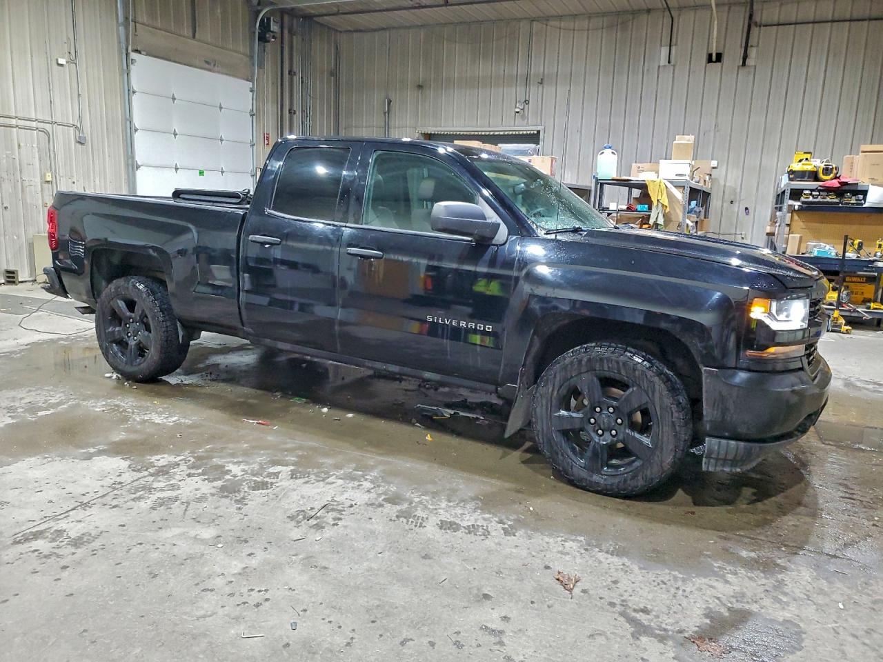 2016 CHEVROLET SILVERADO K1500 photo 4