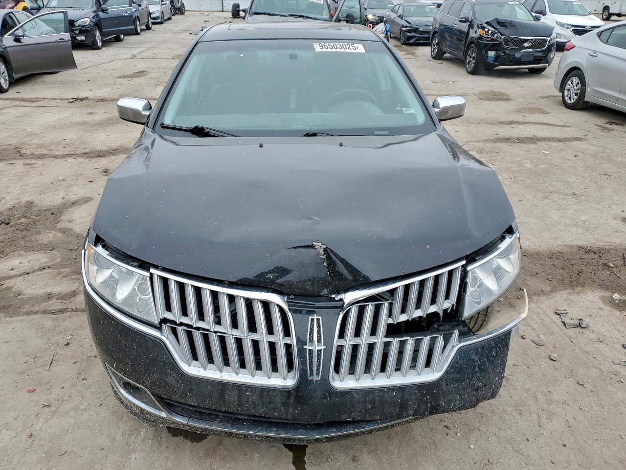 2010 LINCOLN MKZ photo 5