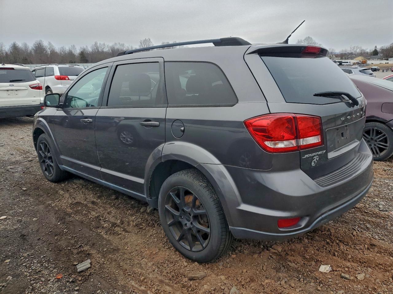 2014 DODGE JOURNEY SXT photo 2
