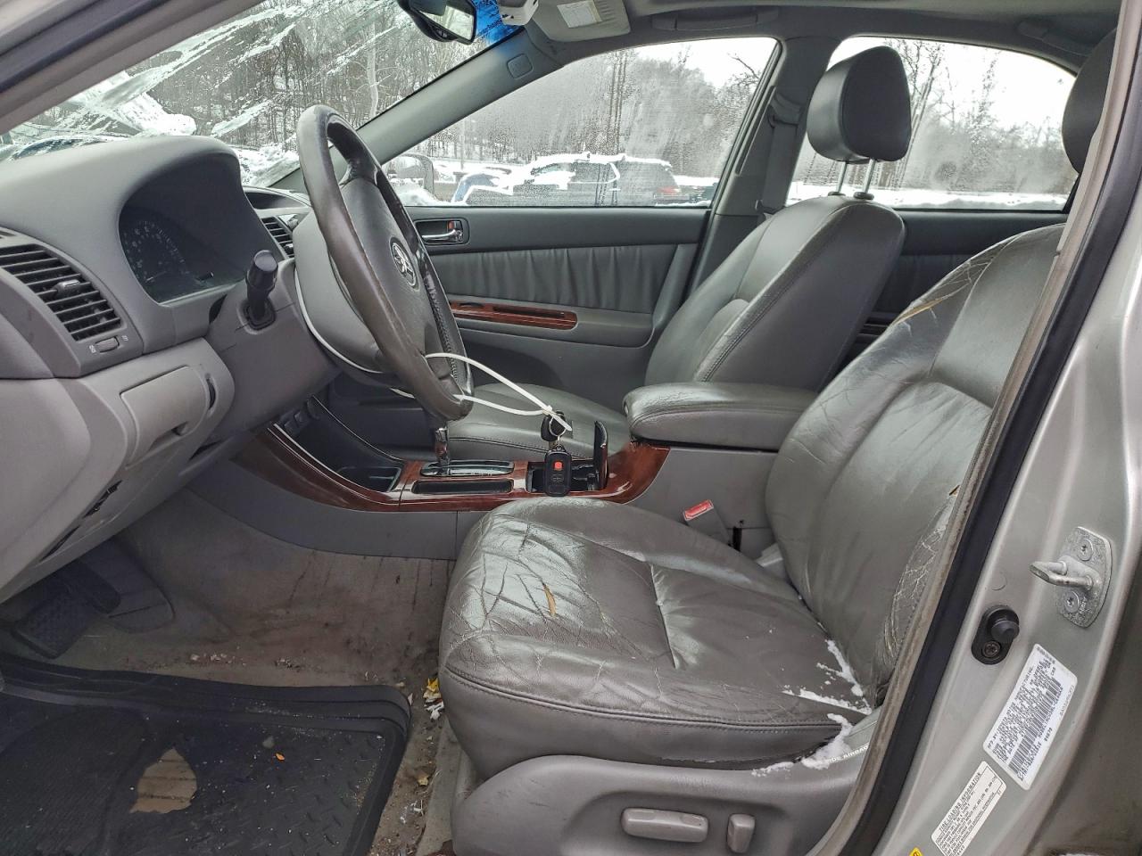 2003 TOYOTA CAMRY photo 7