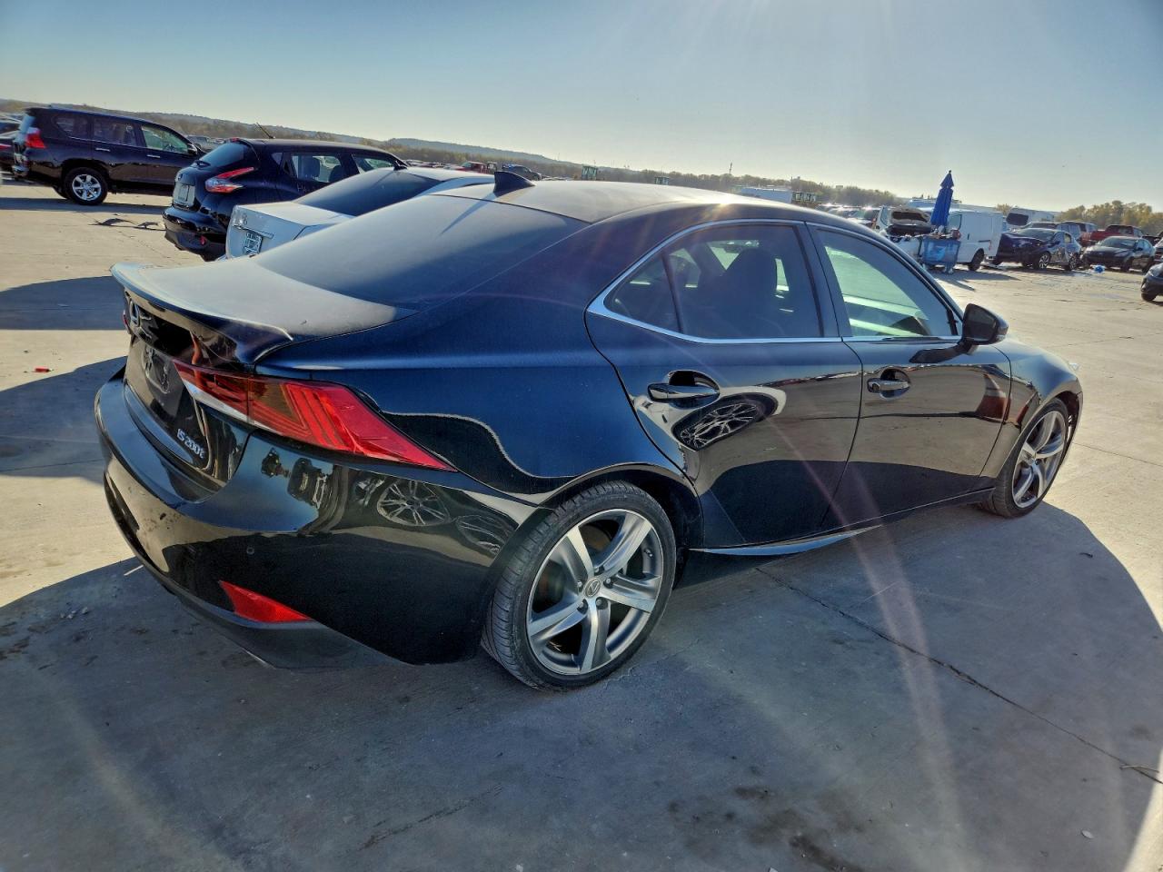 2017 LEXUS IS 200T photo 3