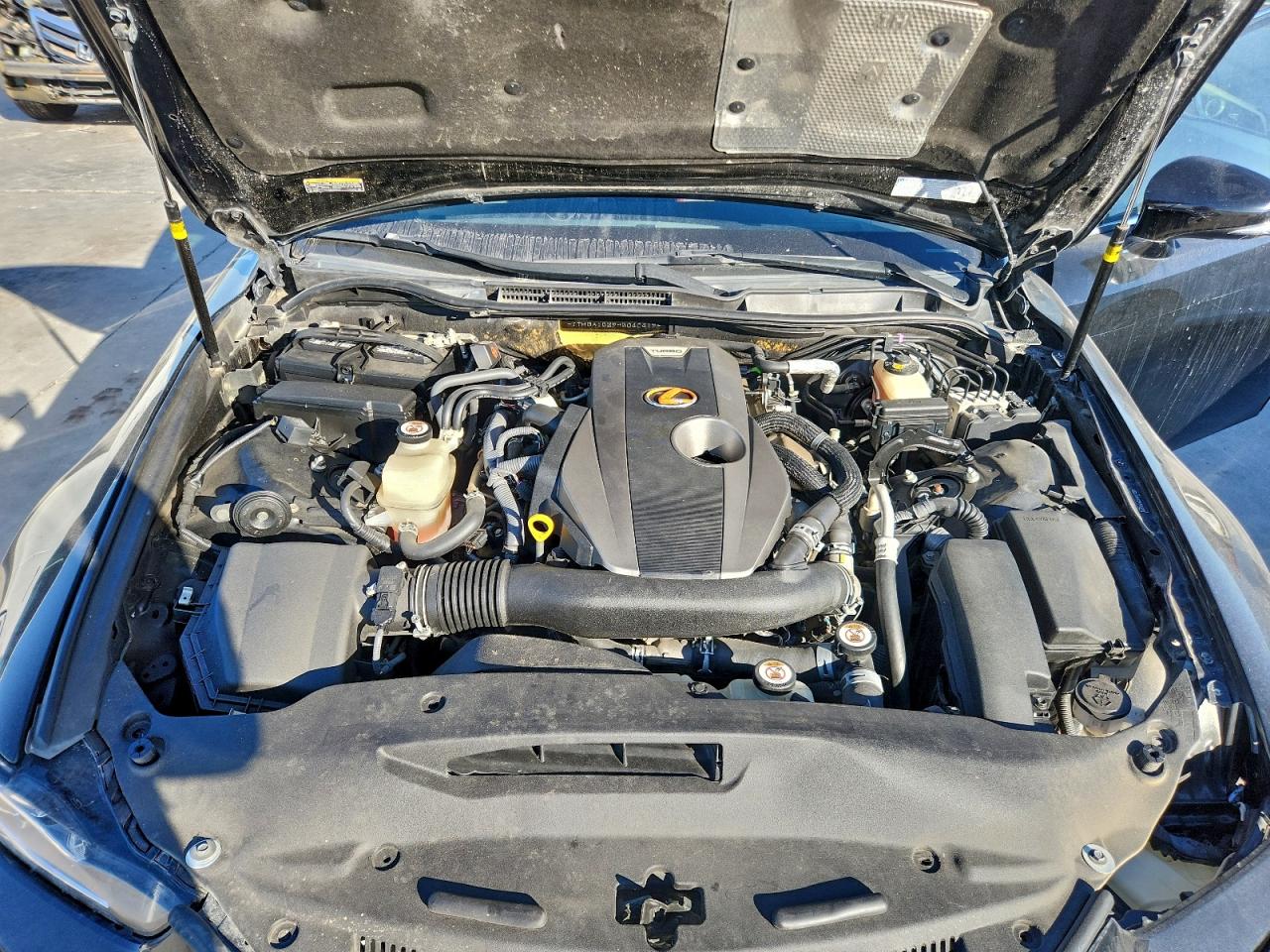 2017 LEXUS IS 200T photo 11