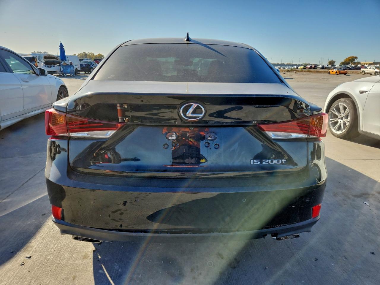 2017 LEXUS IS 200T photo 6