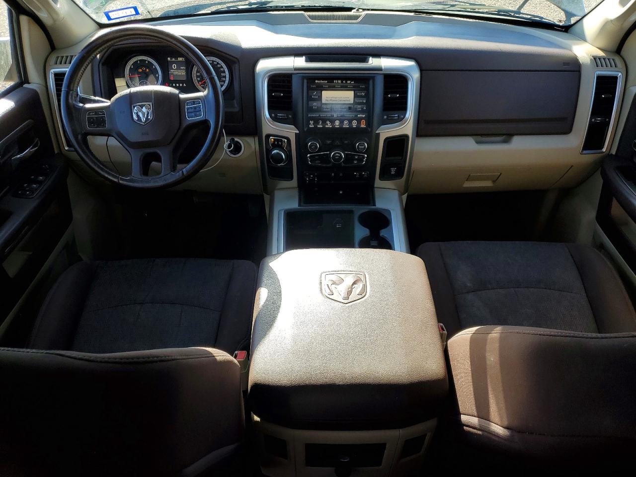 2014 RAM 1500 SLT photo 8