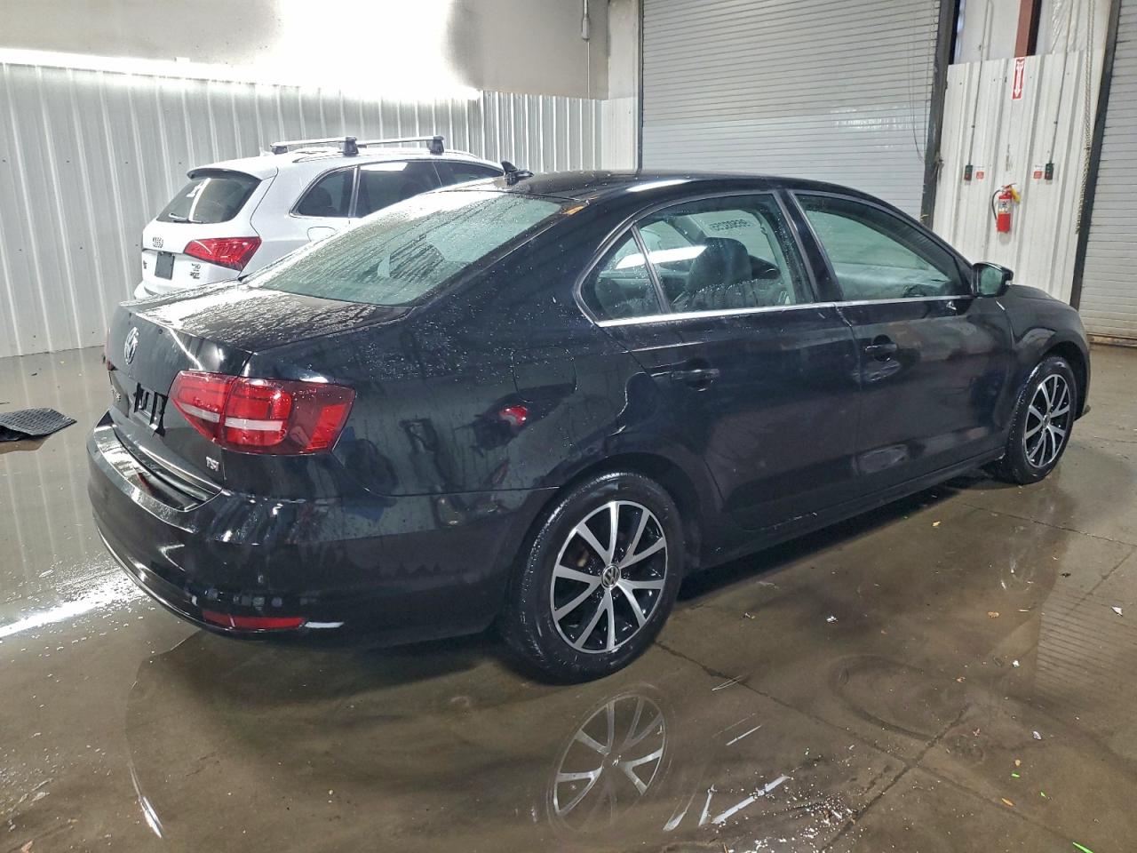 2017 VOLKSWAGEN JETTA SE photo 5