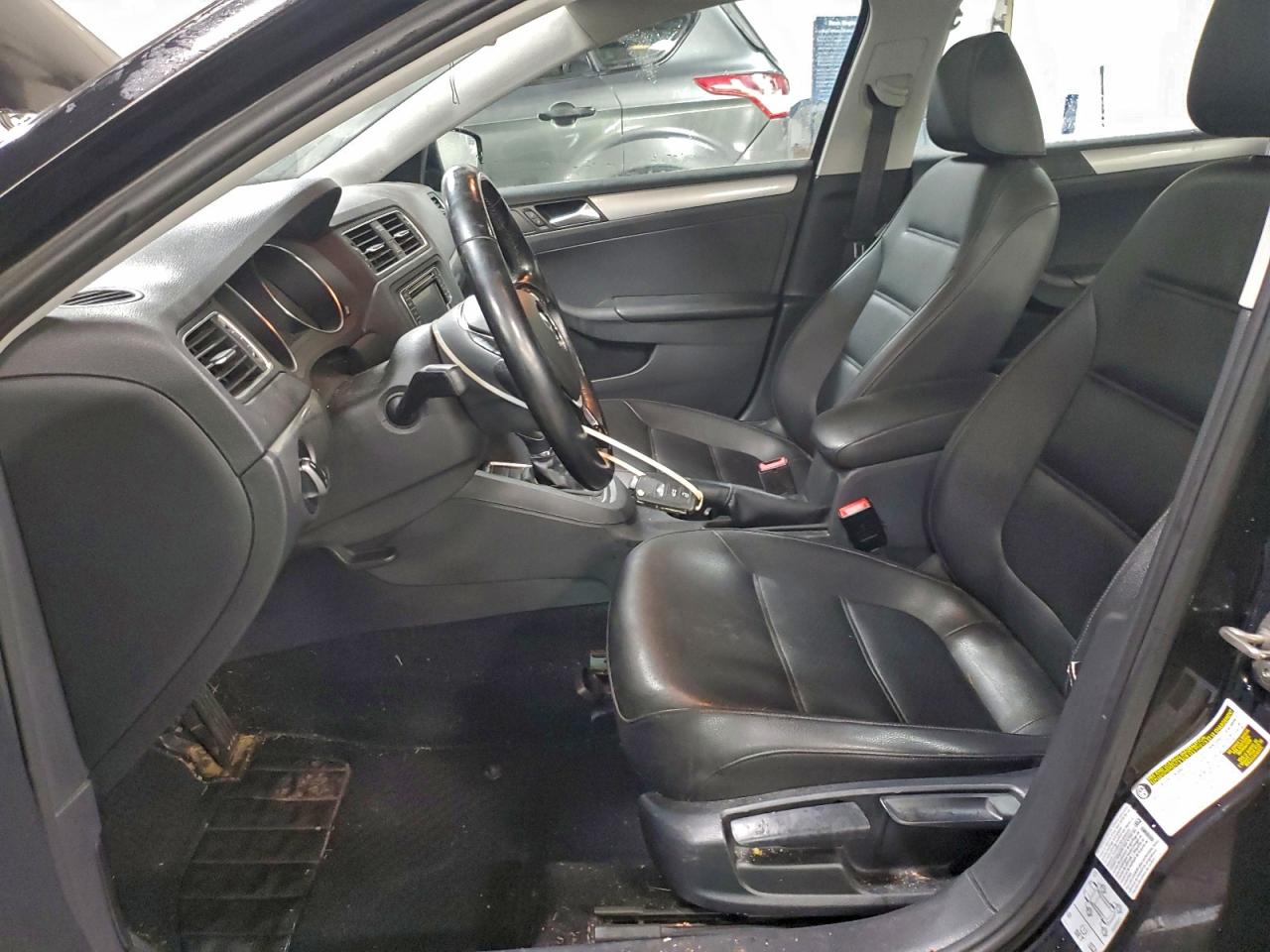 2017 VOLKSWAGEN JETTA SE photo 13