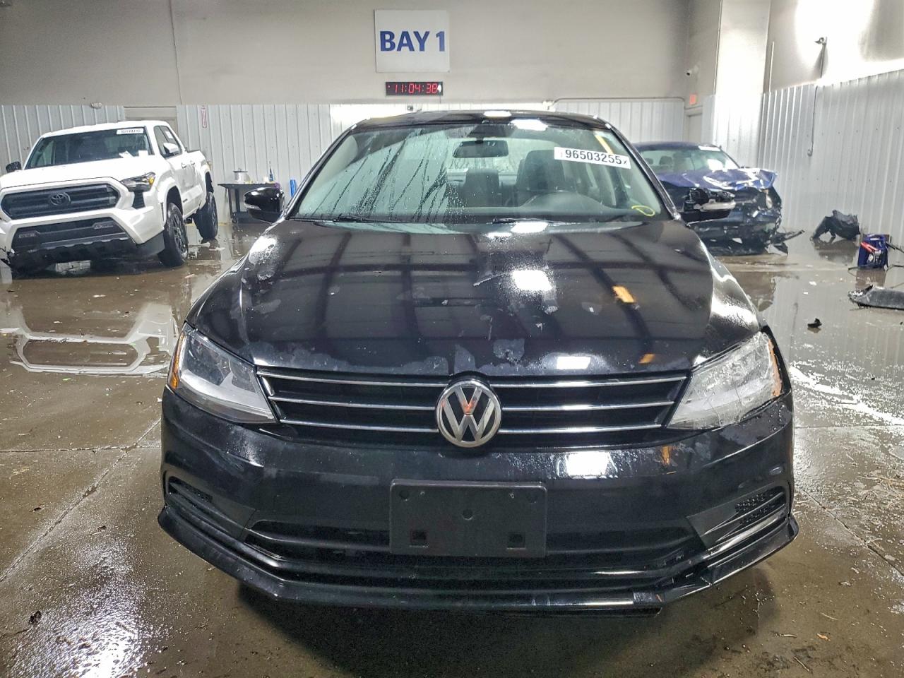 2017 VOLKSWAGEN JETTA SE photo 9