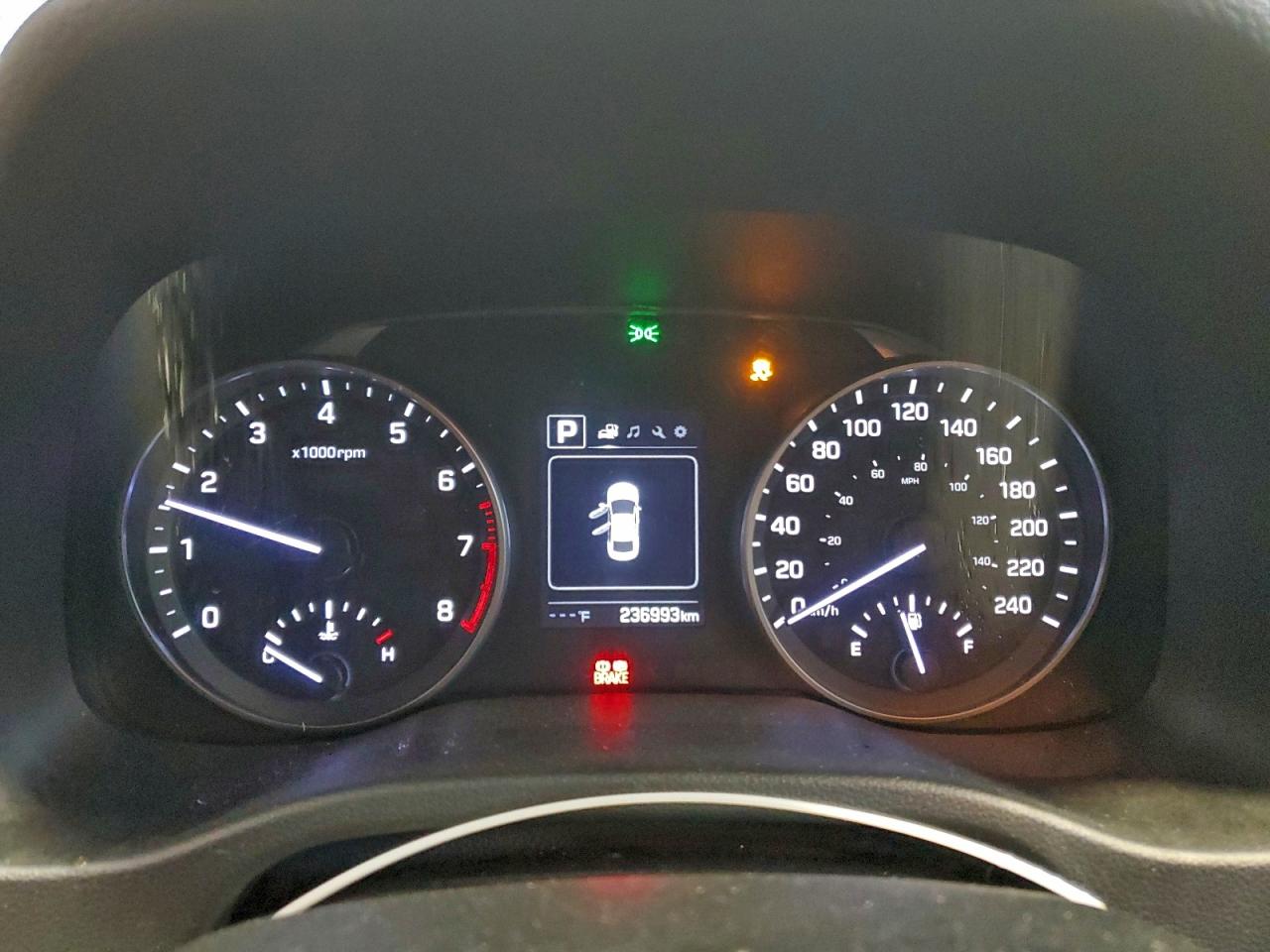 2017 HYUNDAI ELANTRA SE photo 9
