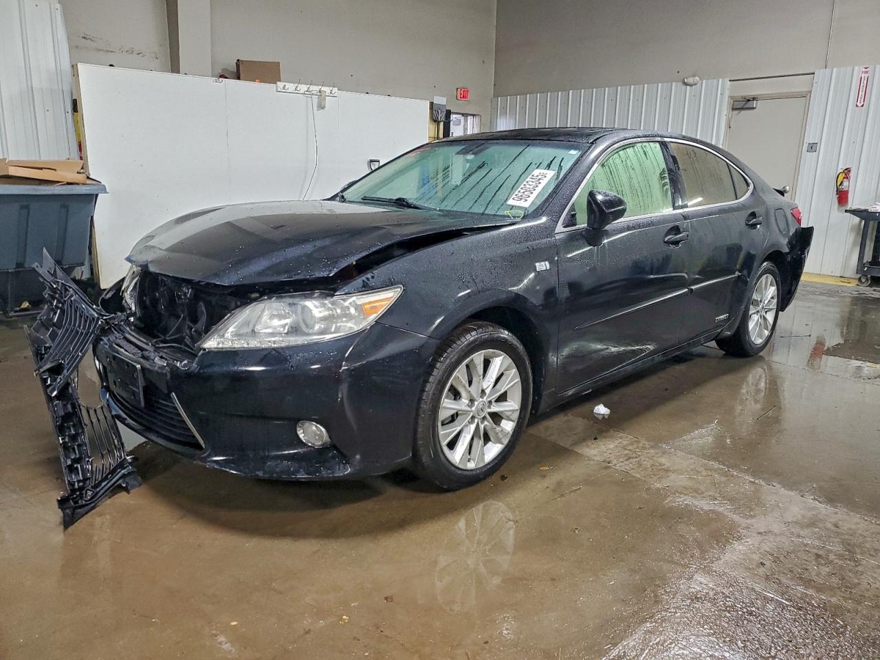 2013 LEXUS ES