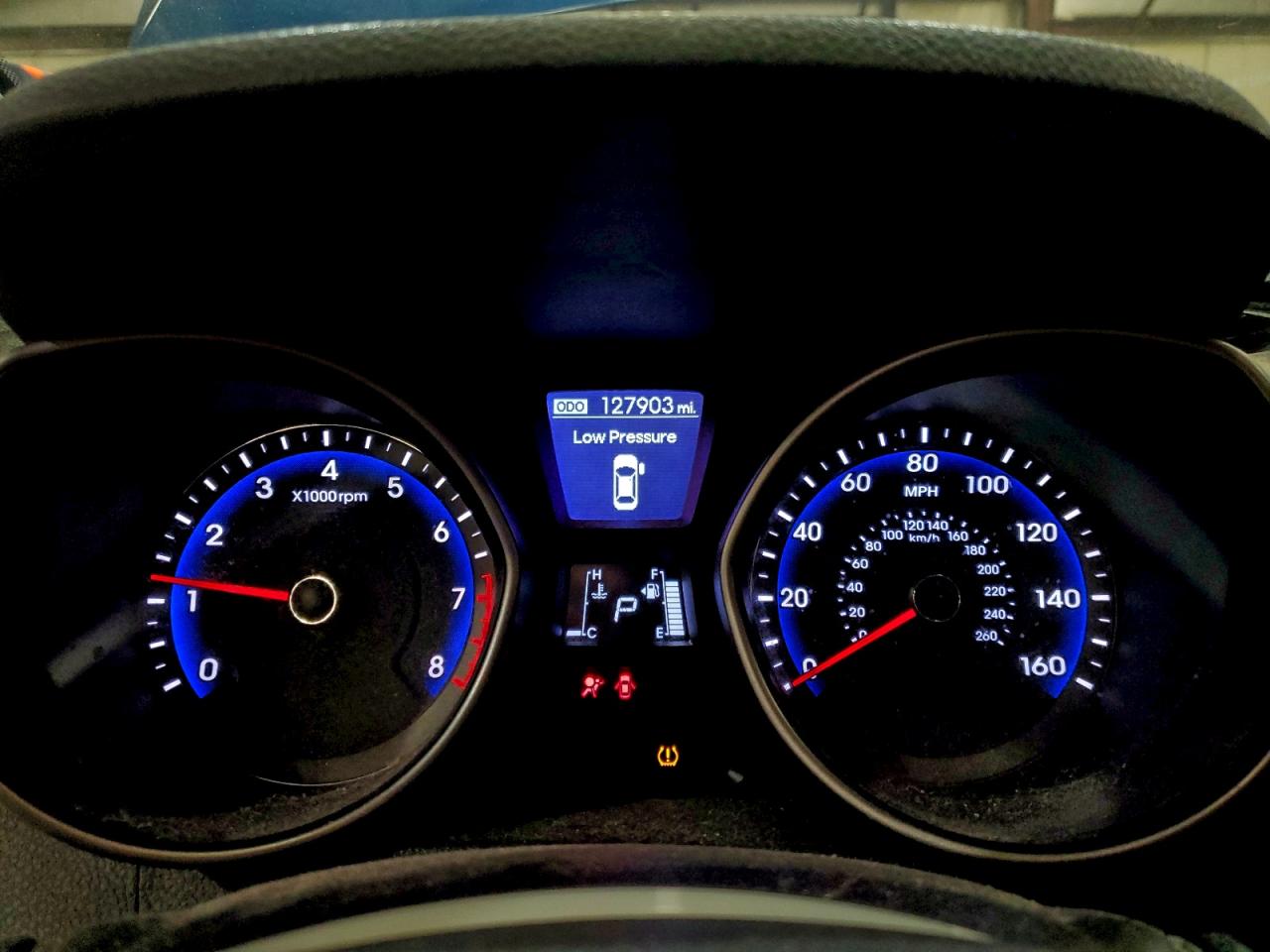 2016 HYUNDAI ELANTRA GT photo 9