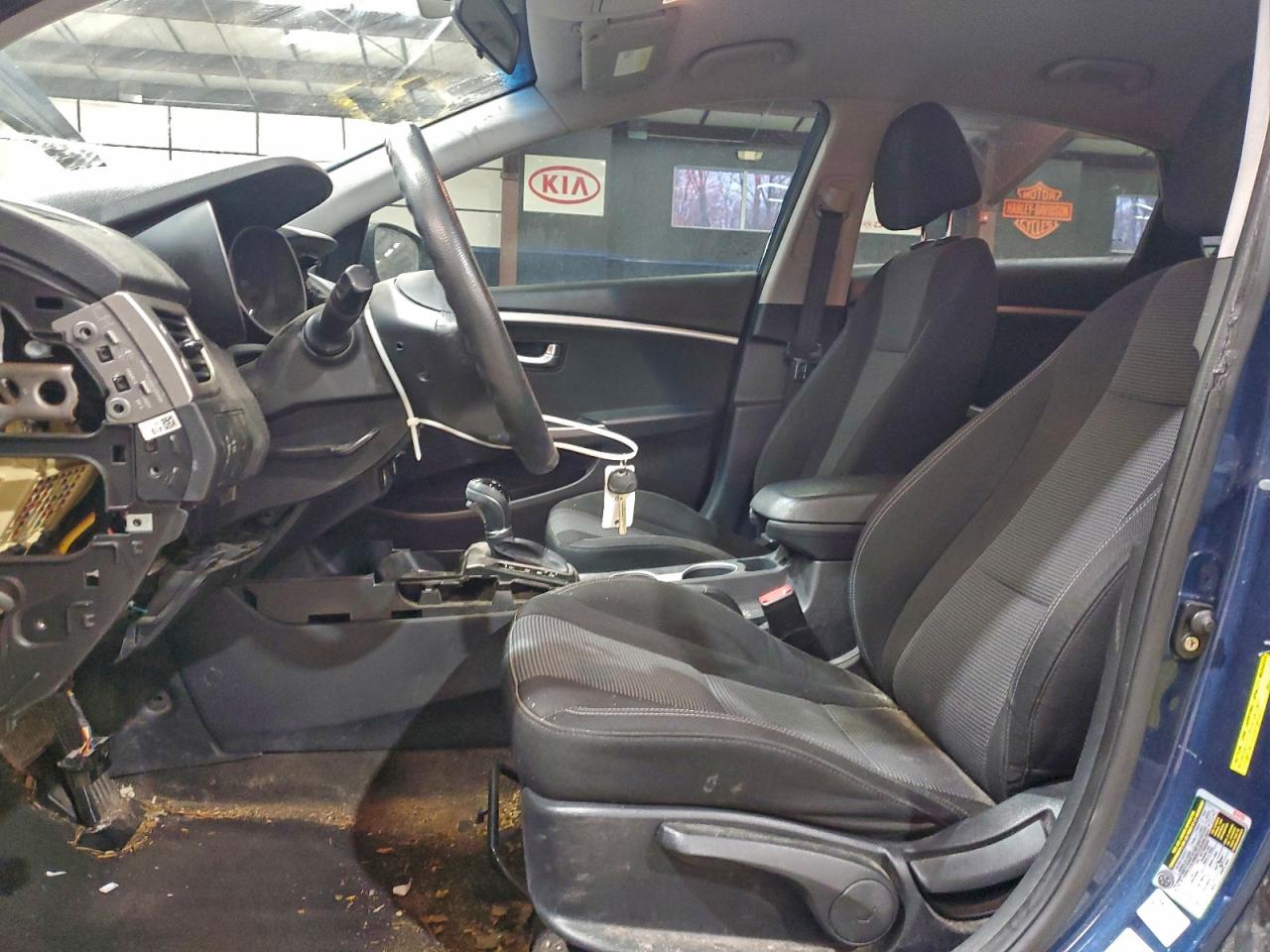 2016 HYUNDAI ELANTRA GT photo 7