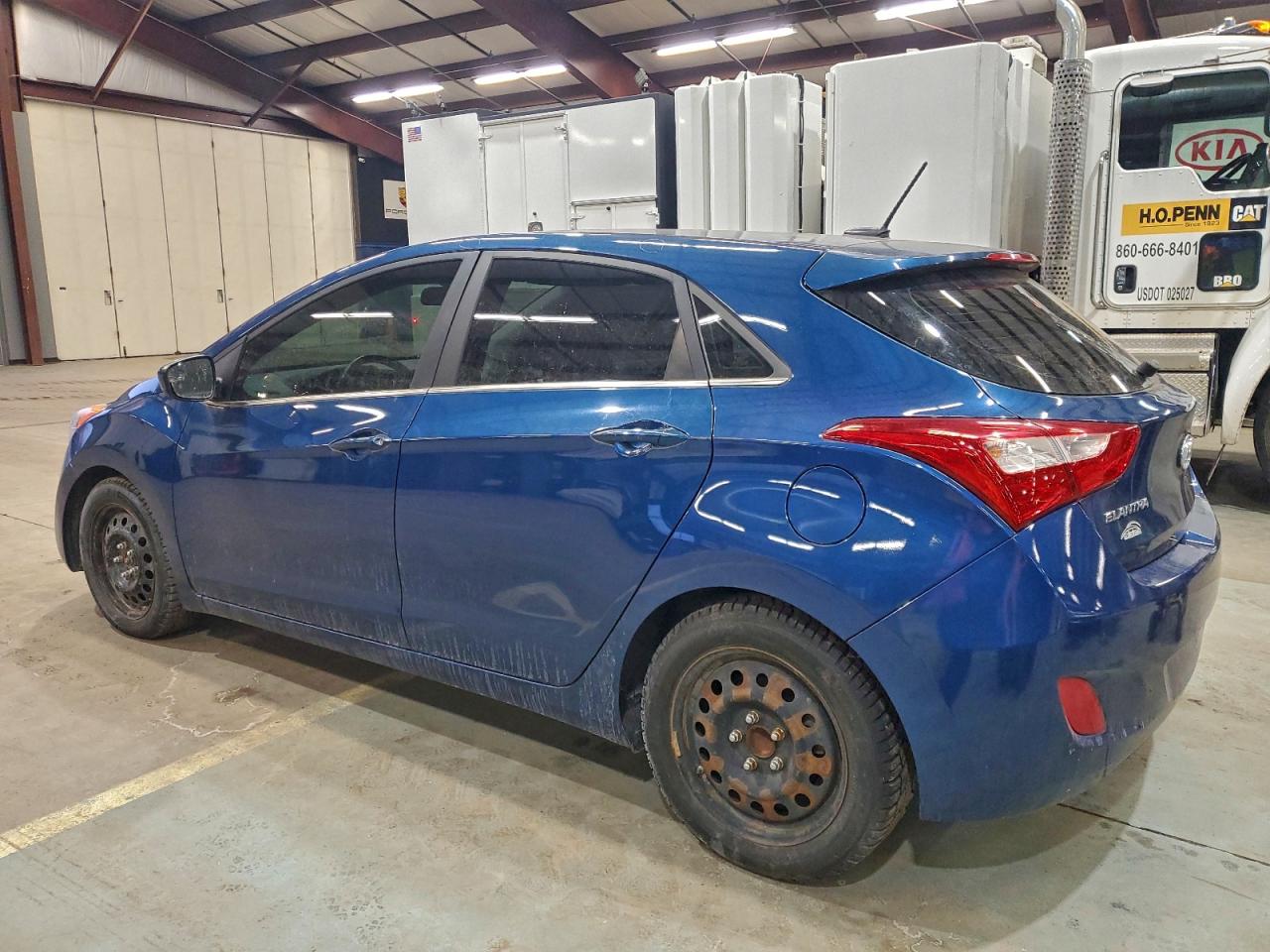 2016 HYUNDAI ELANTRA GT photo 2