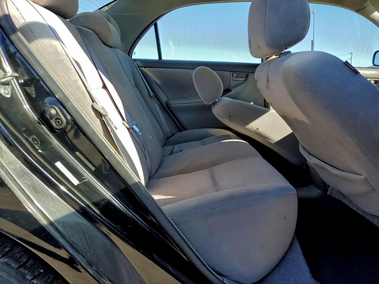 2005 TOYOTA COROLLA CE photo 10