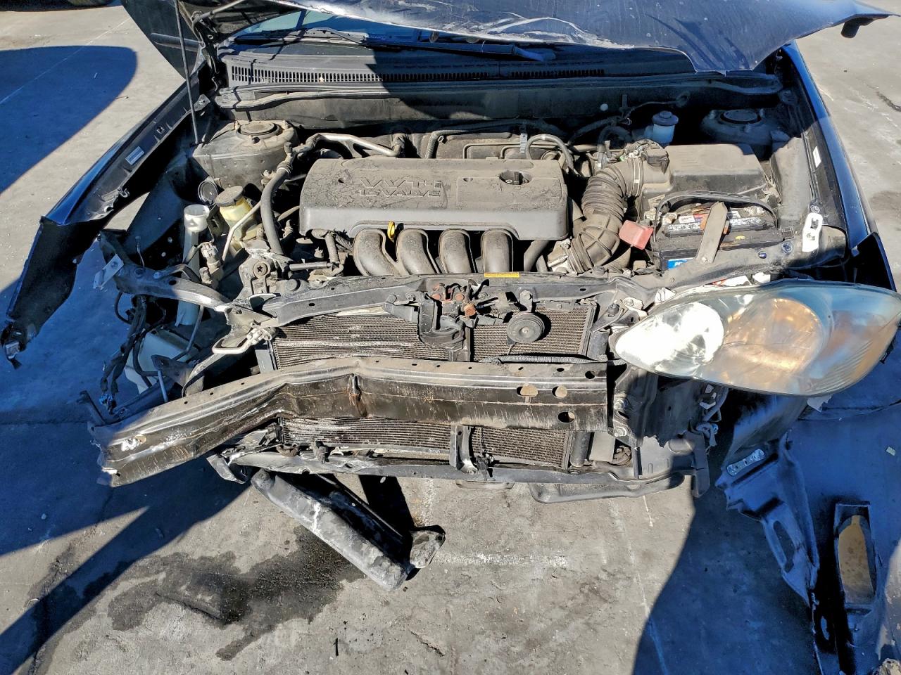 2005 TOYOTA COROLLA CE photo 11
