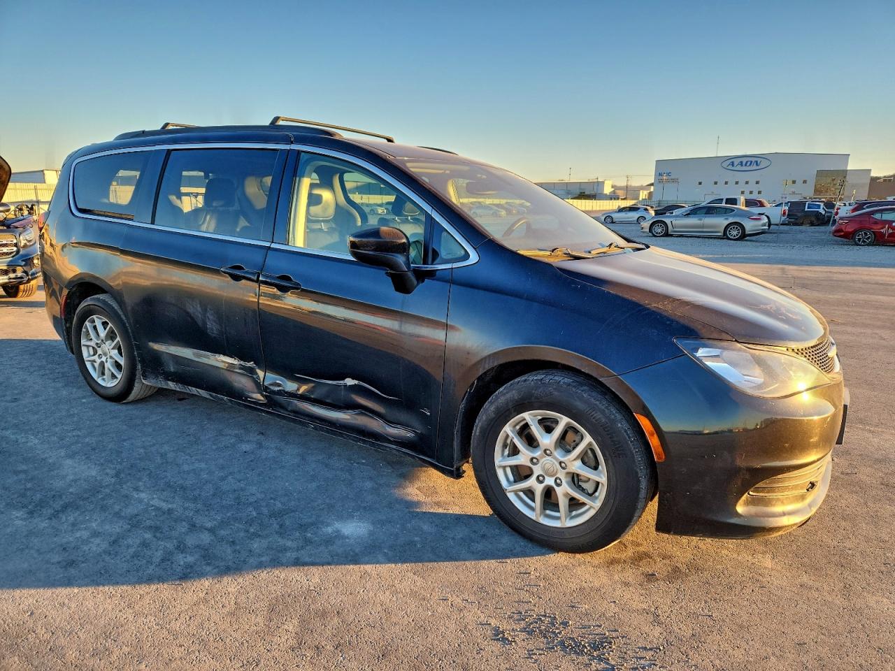 2020 CHRYSLER VOYAGER LXI photo 4