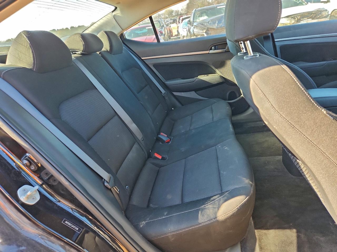 2018 HYUNDAI ELANTRA SEL photo 10