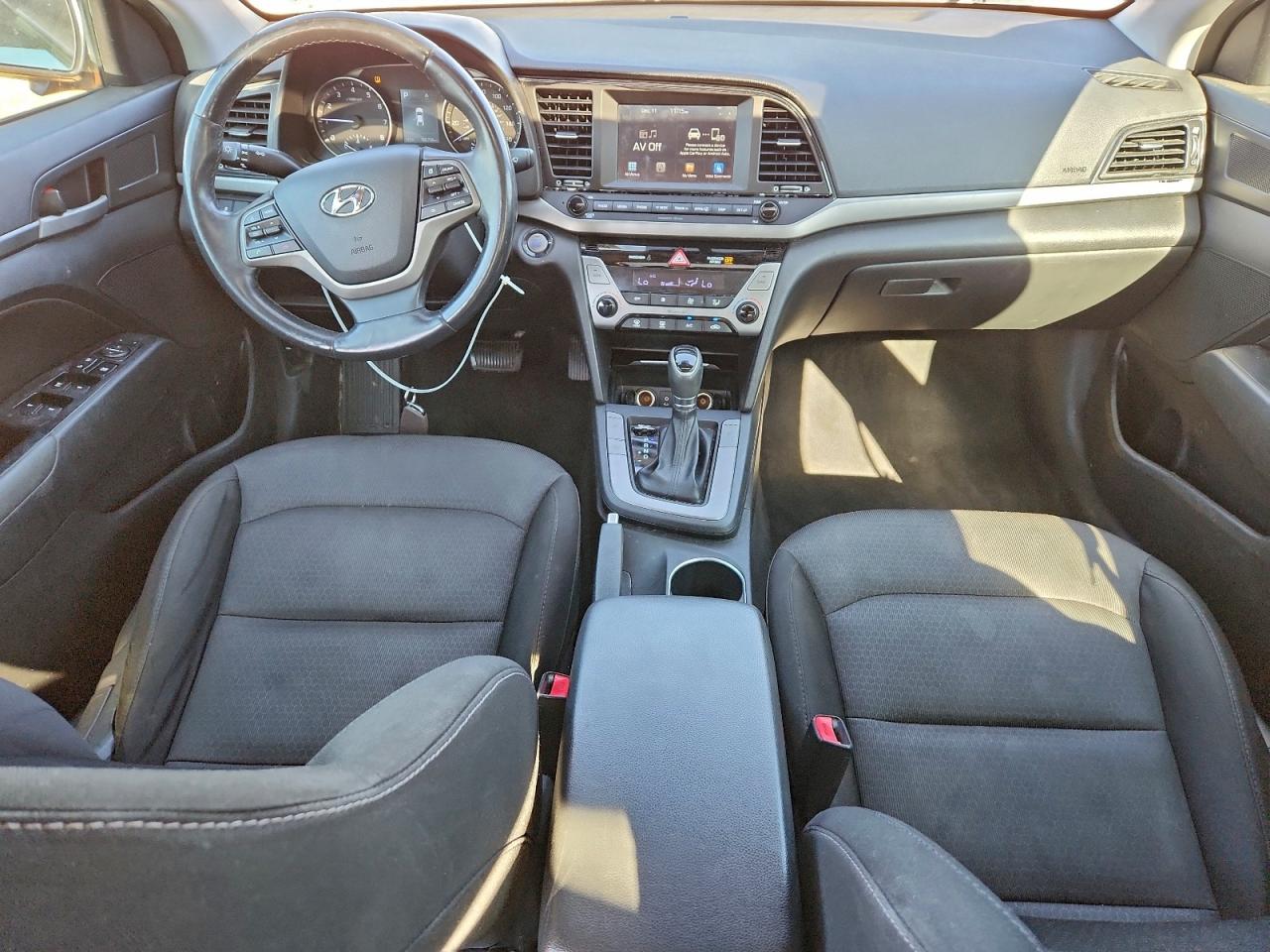 2018 HYUNDAI ELANTRA SEL photo 8