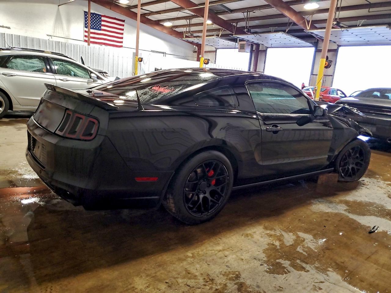 2013 FORD MUSTANG photo 3