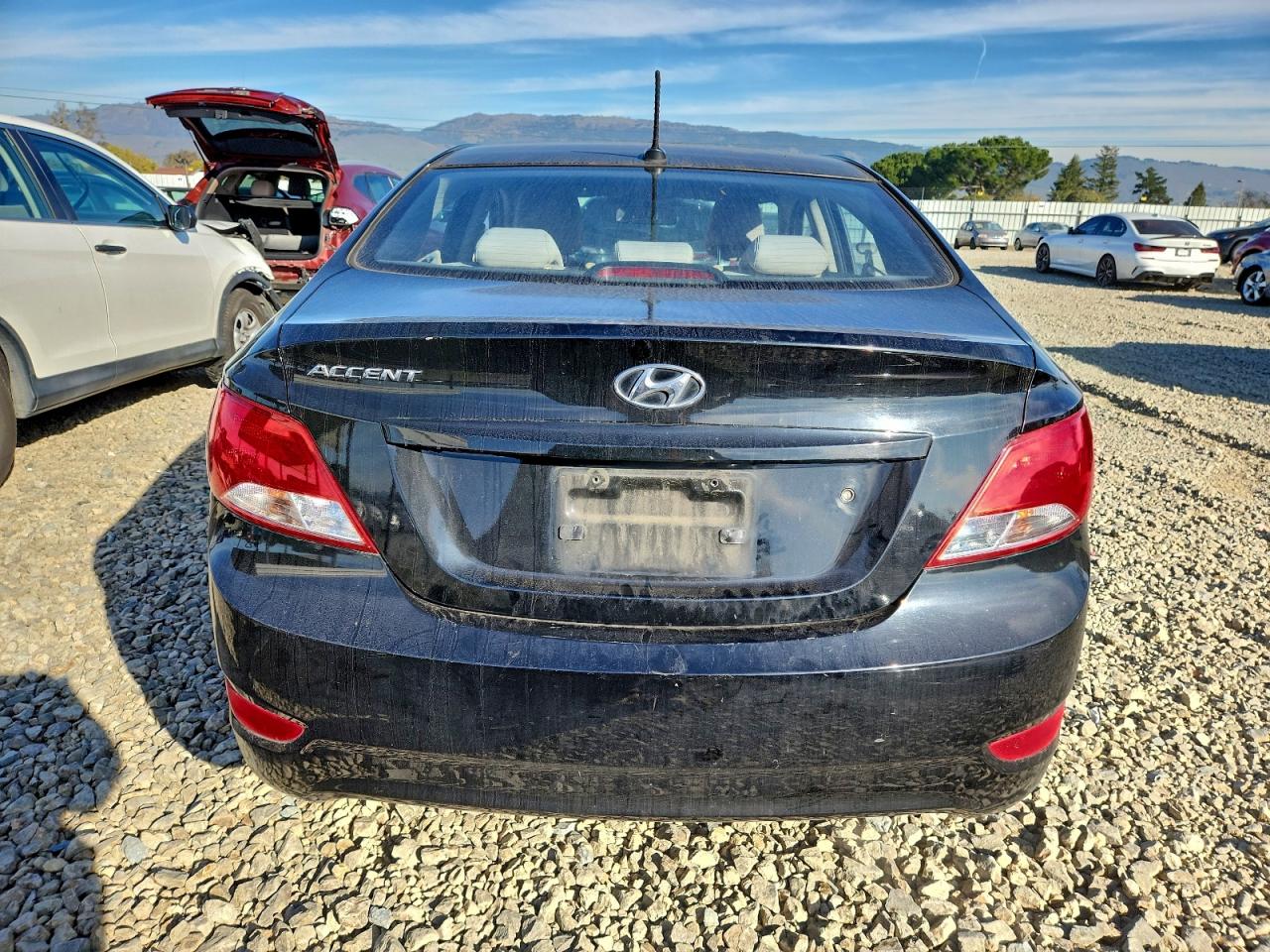 2015 HYUNDAI ACCENT GLS photo 6