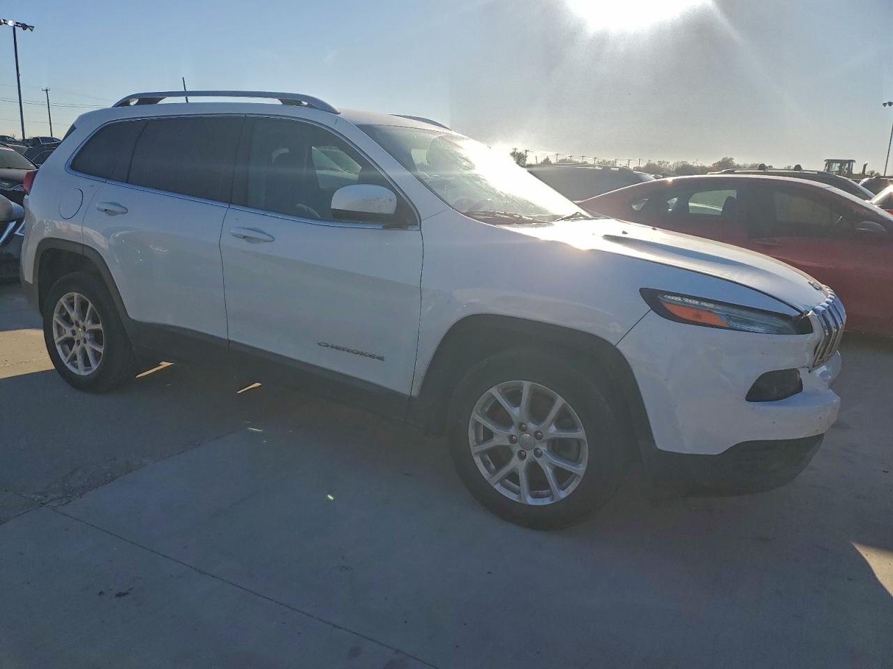 2017 JEEP CHEROKEE LATITUDE photo 4