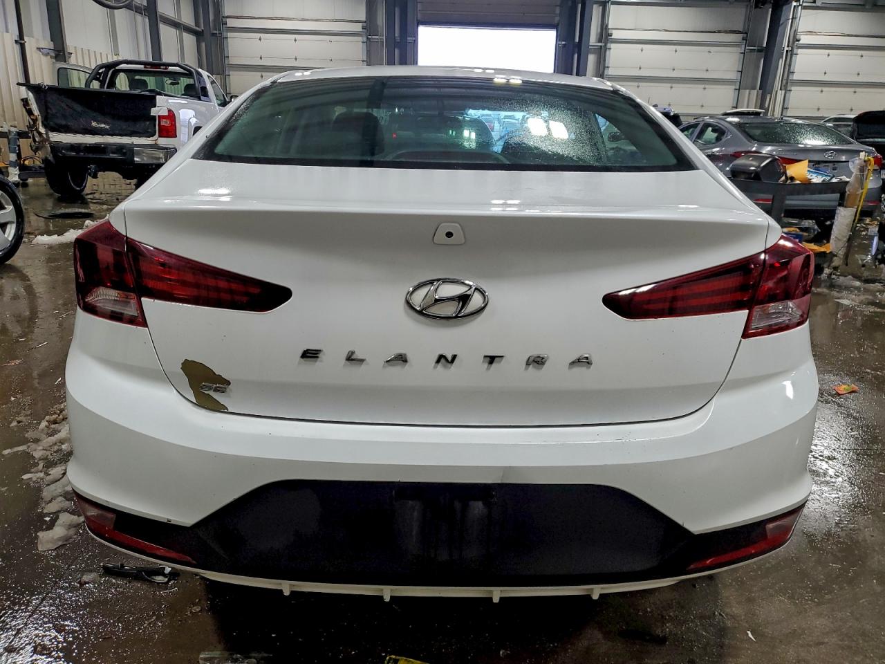 2019 HYUNDAI ELANTRA SE photo 6