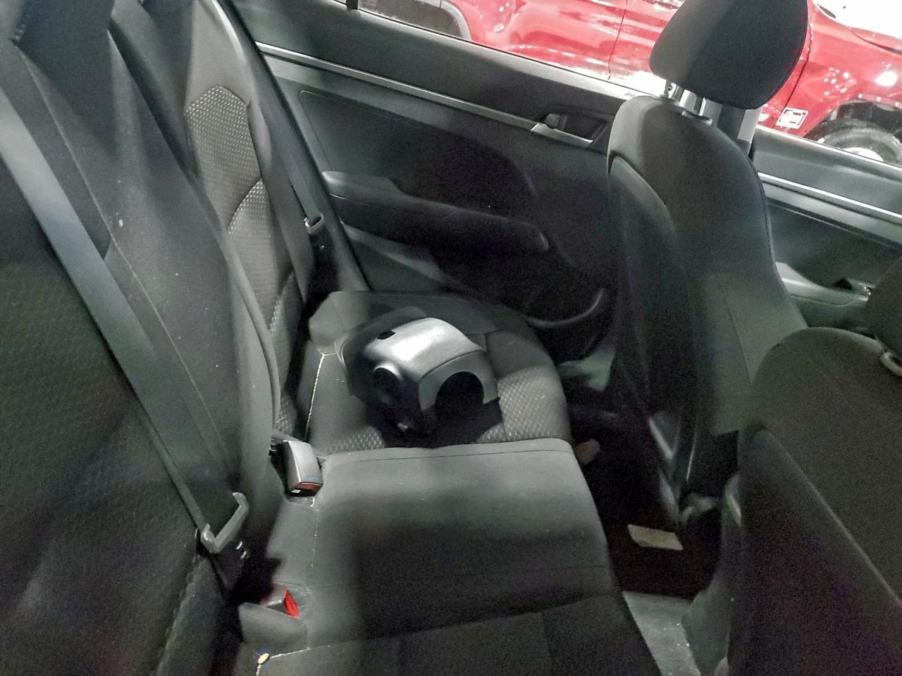 2019 HYUNDAI ELANTRA SE photo 10