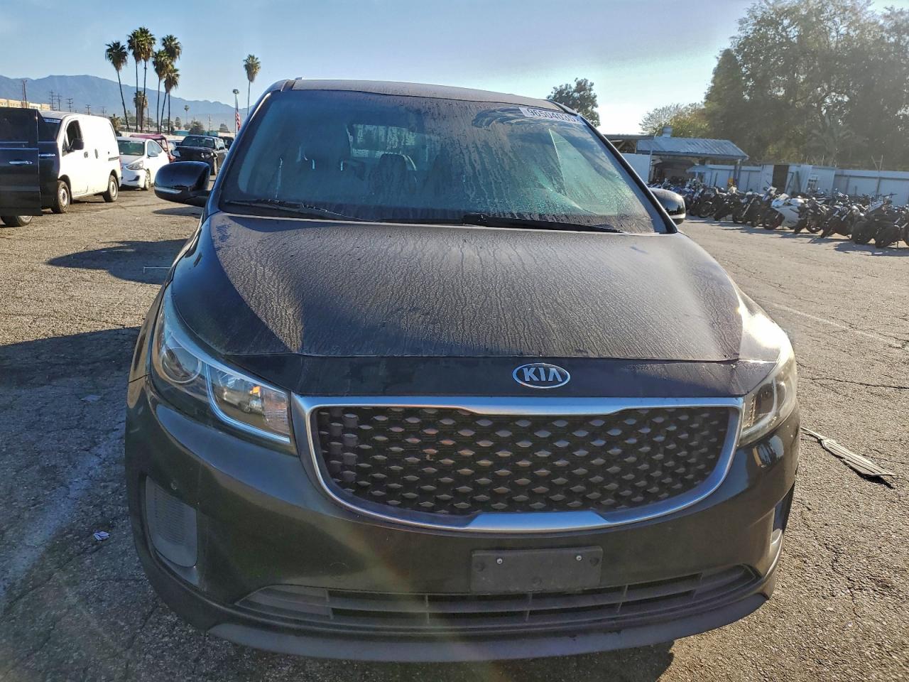 2018 KIA SEDONA LX photo 5