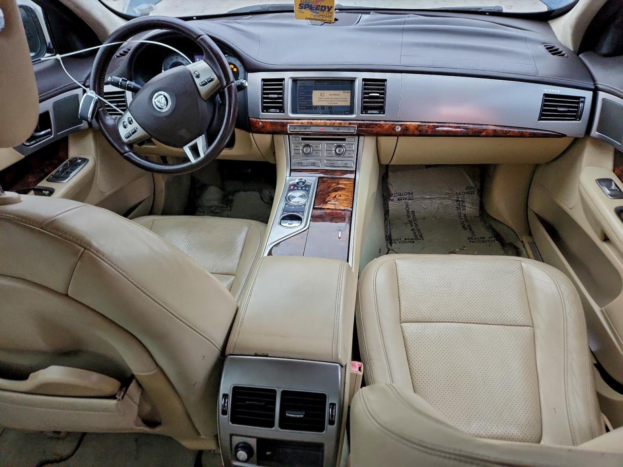 2011 JAGUAR XF PREMIUM photo 8