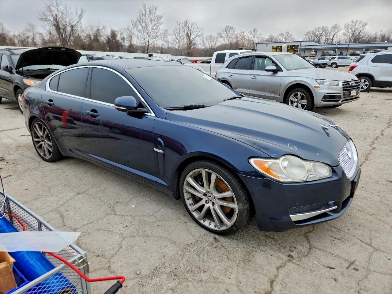 2011 JAGUAR XF PREMIUM photo 4