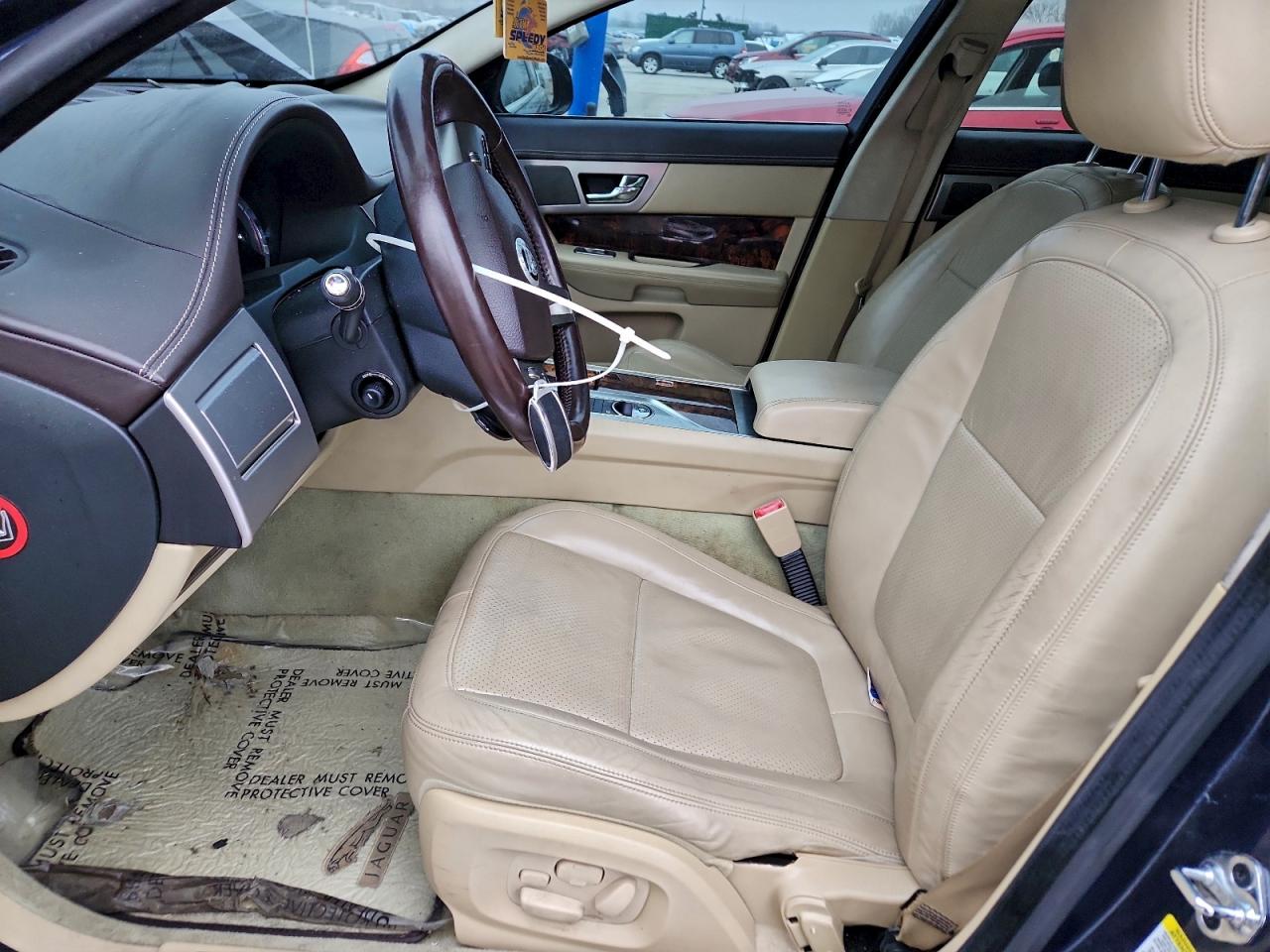 2011 JAGUAR XF PREMIUM photo 7