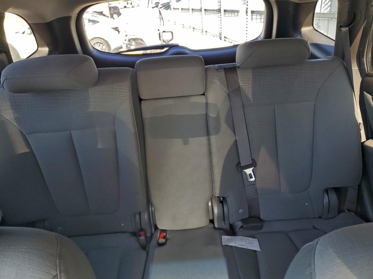 2011 HYUNDAI SANTA FE GLS photo 19