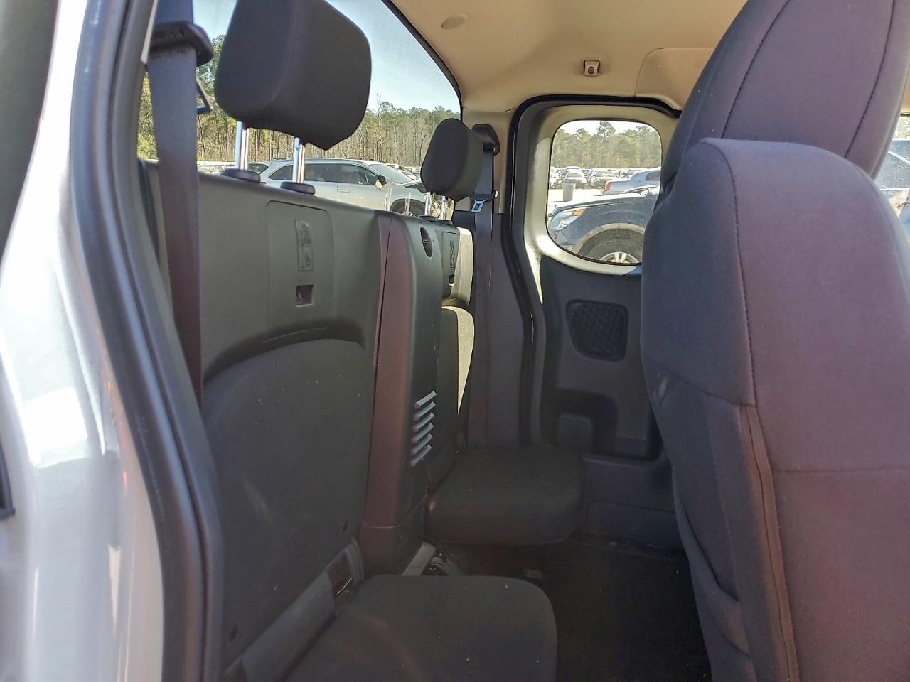 2024 NISSAN FRONTIER S photo 10