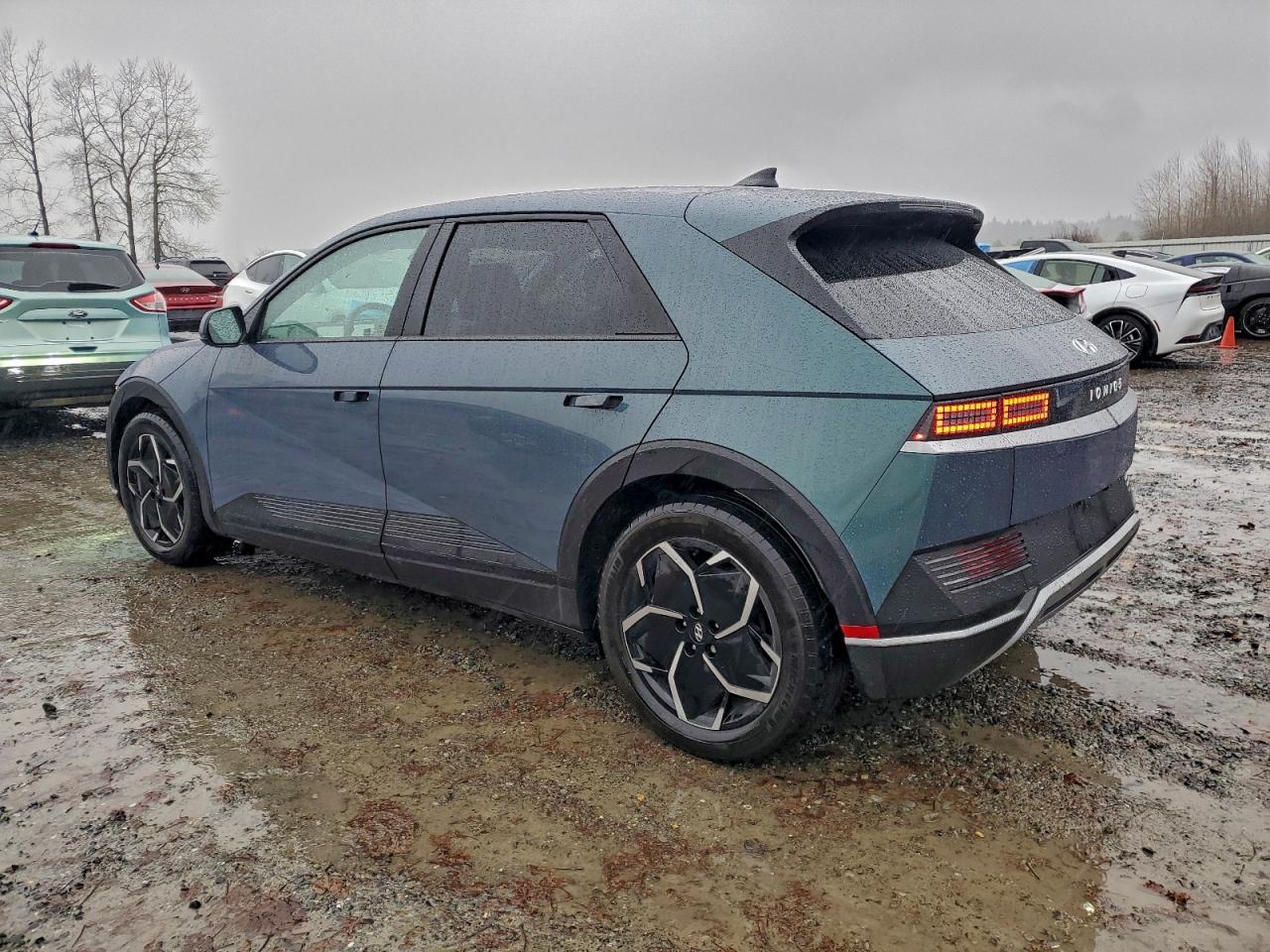 2023 HYUNDAI IONIQ 5 SEL photo 2