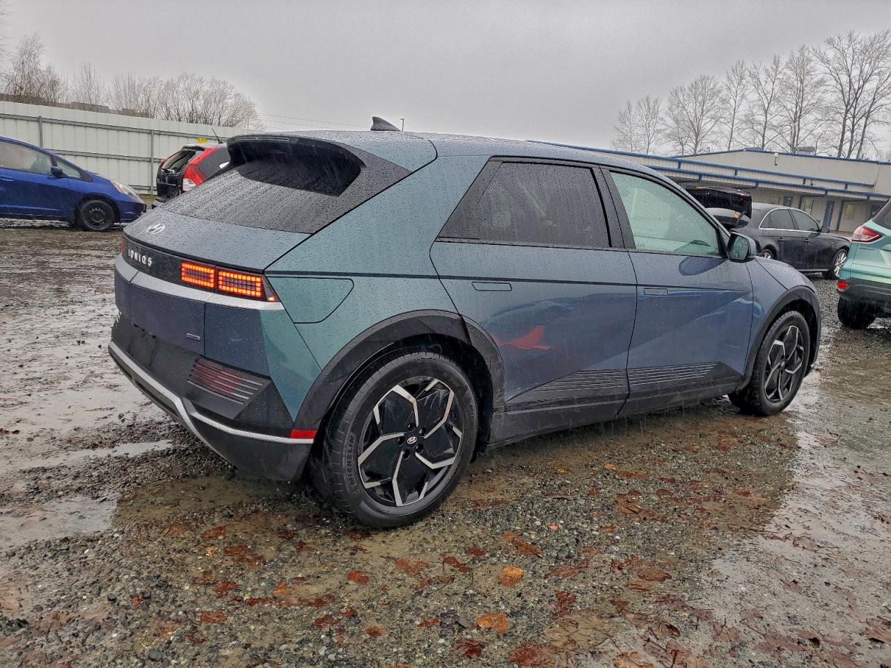 2023 HYUNDAI IONIQ 5 SEL photo 3