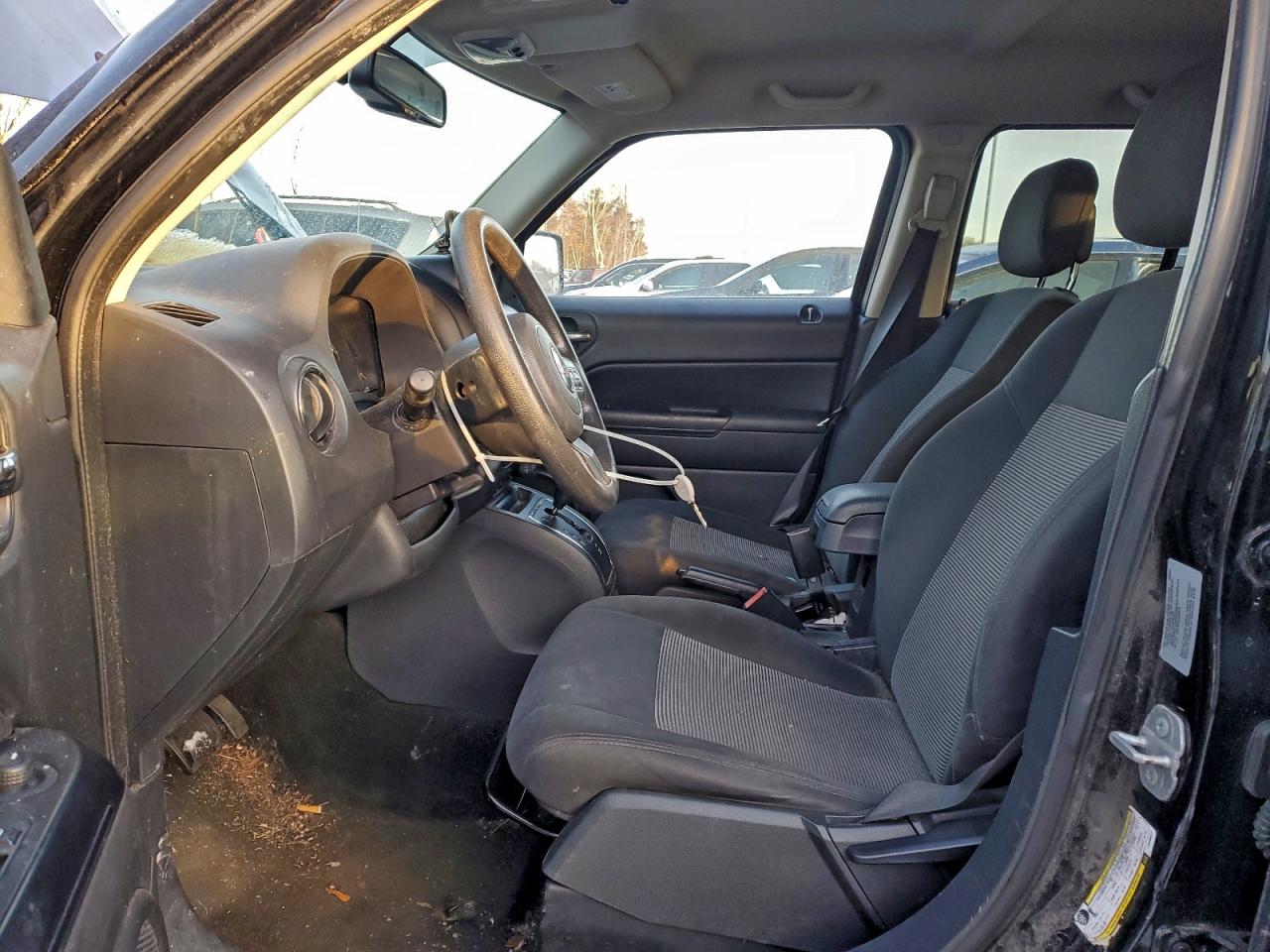 2015 JEEP PATRIOT SPORT photo 7