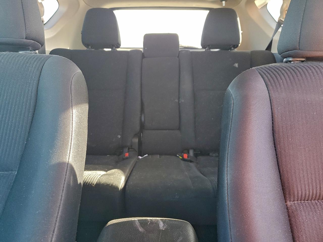 2018 TOYOTA RAV4 LE photo 19
