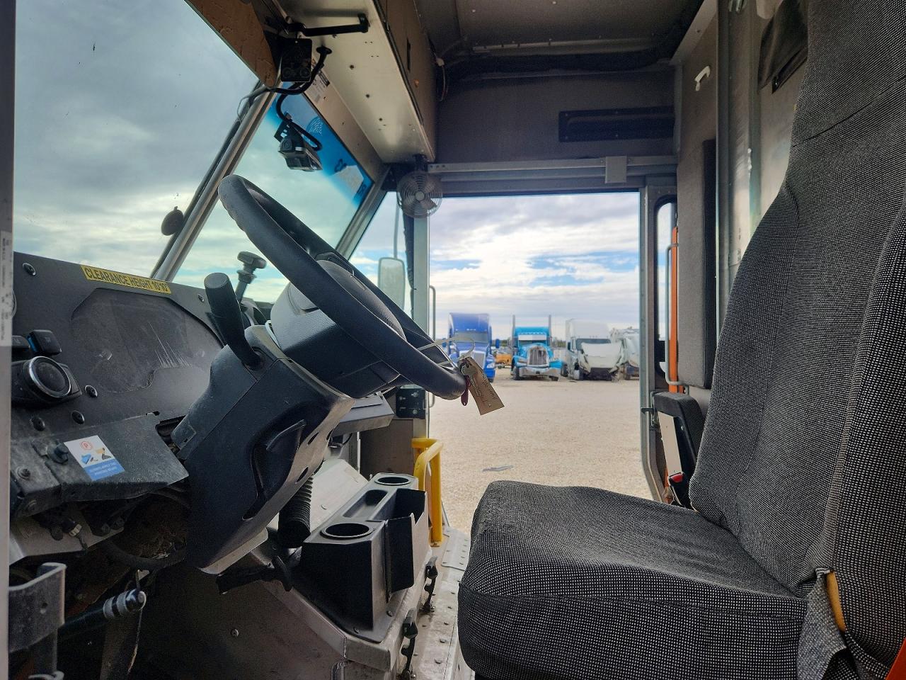 2020 FORD CC DELIVERY TRUCK photo 7