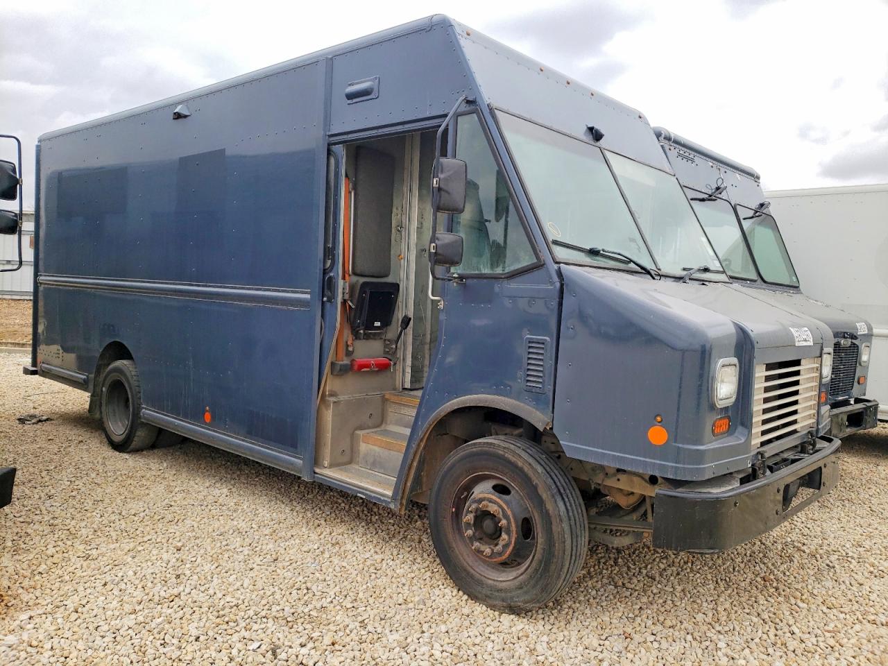 2020 FORD CC DELIVERY TRUCK photo 4