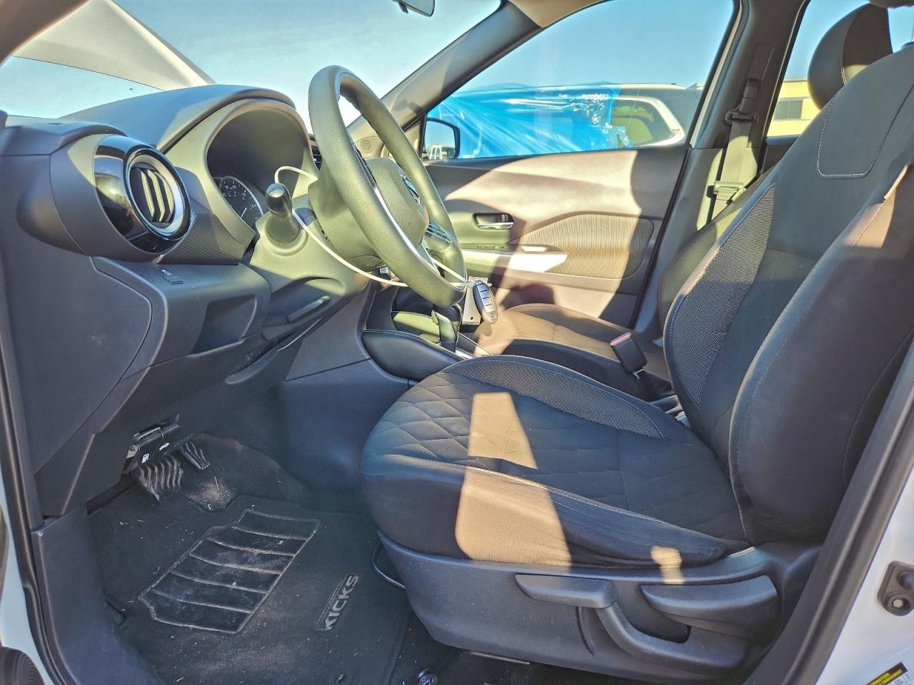 2018 NISSAN KICKS S photo 7