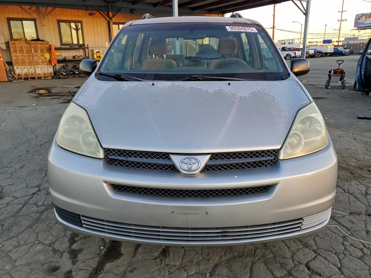 2004 TOYOTA SIENNA CE photo 5