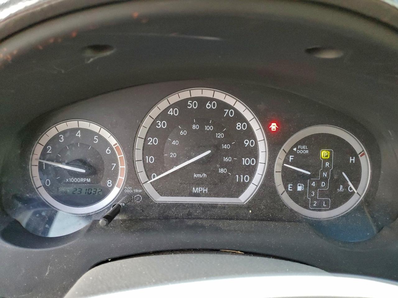 2004 TOYOTA SIENNA CE photo 9